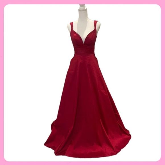 Mac Duggal Dresses & Skirts - 👠Mac Duggal Gown👠
